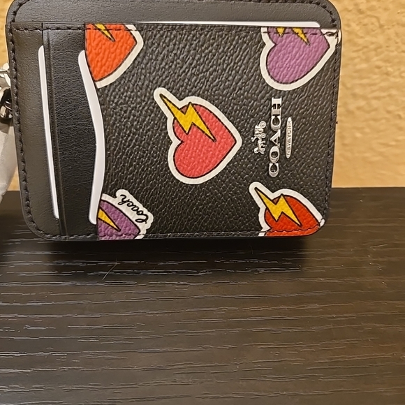 Coach Zip Card Case With  Heart Bolt Print - Picture 6 of 14